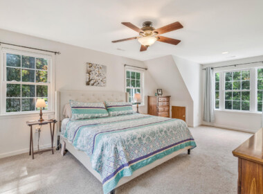 5130 Turtle Creek Dr Port-large-028-031-Owners Bedroom-1499x1000-72dpi